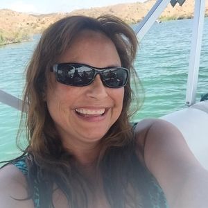 Meet your Posher, Debbie